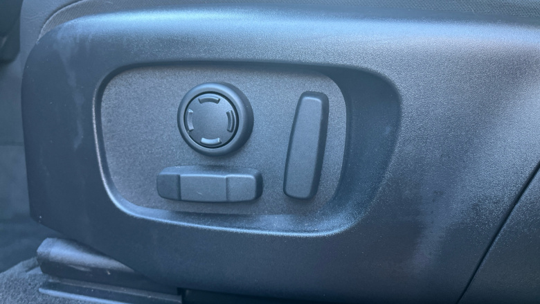 Land Rover Range Rover Evoque 1.5 P300e R-Dynamic SE 5dr Auto Hatchback